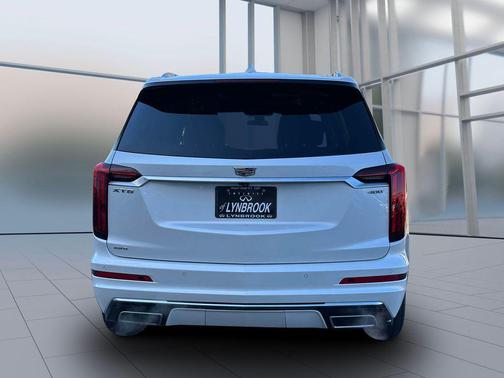 2022 Cadillac XT6 Premium Luxury AWD