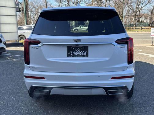 2022 Cadillac XT6 Premium Luxury AWD