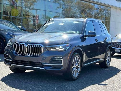 Gray Metallic 2019 BMW X5 xDrive40i