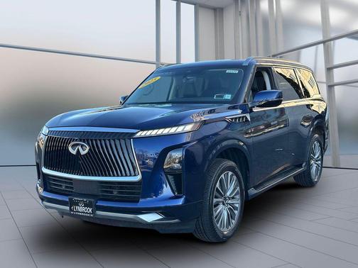 2025 INFINITI QX80 Luxe
