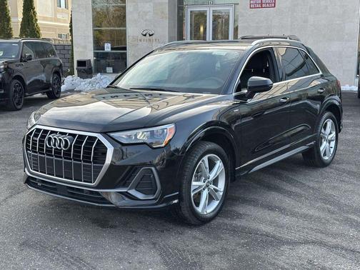 2019 Audi Q3 2.0T S line Premium