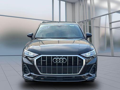 2019 Audi Q3 2.0T S line Premium