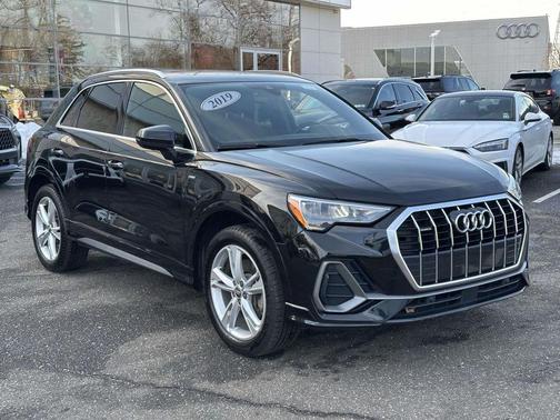2019 Audi Q3 2.0T S line Premium