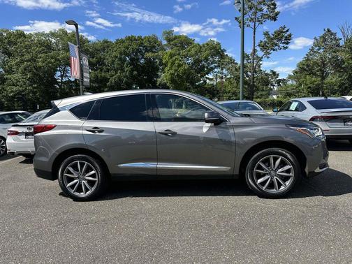Gray 2023 Acura RDX Technology Package
