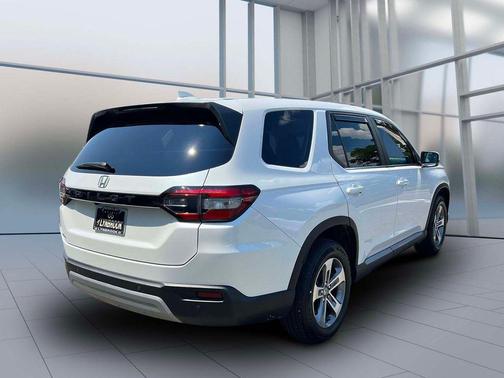 Platinum White Pearl 2025 Honda Pilot EX-L