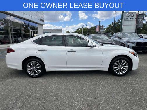 Moonlight White 2015 INFINITI Q70 3.7X