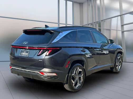 Gray 2023 Hyundai TUCSON SEL