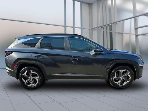 Gray 2023 Hyundai TUCSON SEL