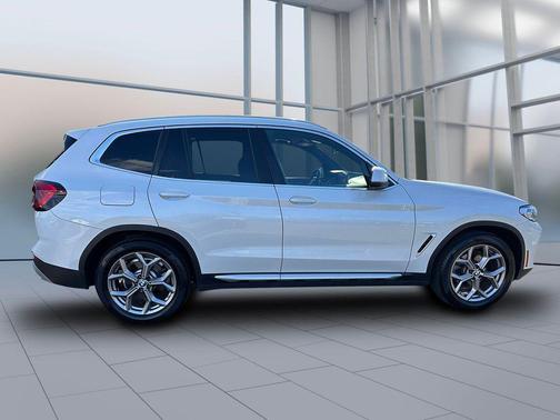 White Metallic 2022 BMW X3 xDrive30i