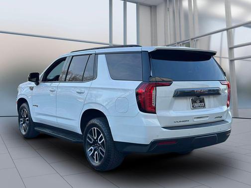 2023 GMC Yukon 4WD AT4