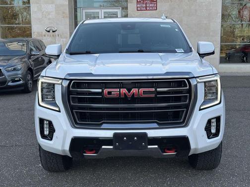 2023 GMC Yukon 4WD AT4