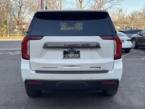 2023 GMC Yukon 4WD AT4