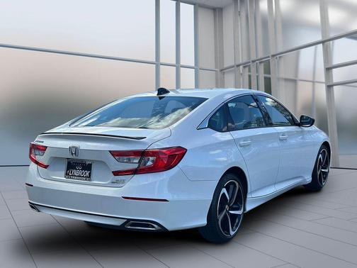 Platinum White Pearl 2022 Honda Accord Sport 2.0T