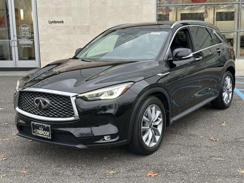 2022 INFINITI QX50 LUXE AWD