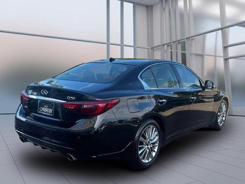 Black Obsidian 2024 INFINITI Q50 3.0t LUXE