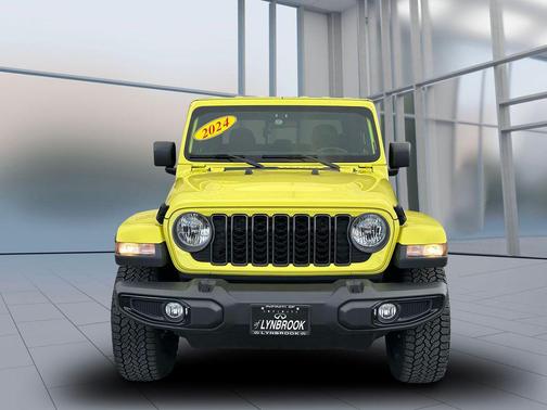 2024 Jeep Gladiator Nighthawk