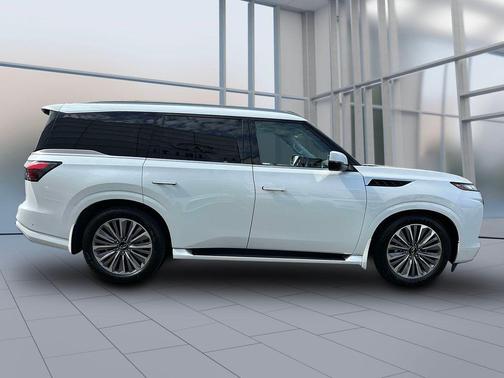 White 2025 INFINITI QX80 SENSORY AWD