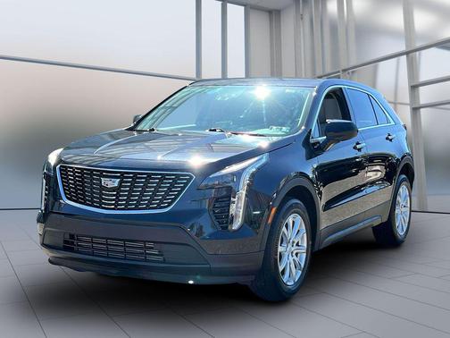 Black Metallic 2023 Cadillac XT4 Luxury