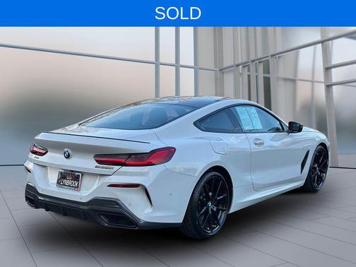 Alpine White 2021 BMW M850 xDrive