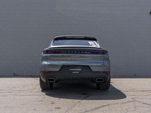 Platinum Silver Metallic 2026 Porsche Cayenne AWD