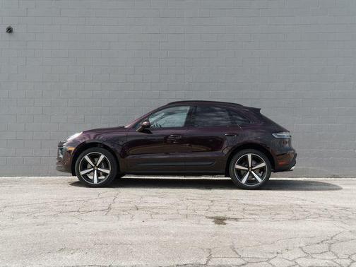 Copper 2026 Porsche Macan Base
