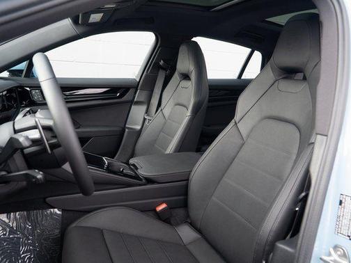 Frozen Blue 2026 Porsche Panamera 4