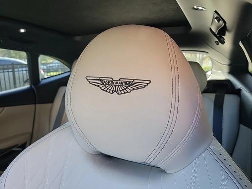 2023 Aston Martin DBX 707 SUV