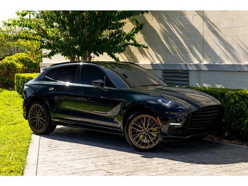 2025 Aston Martin DBX 707 SUV