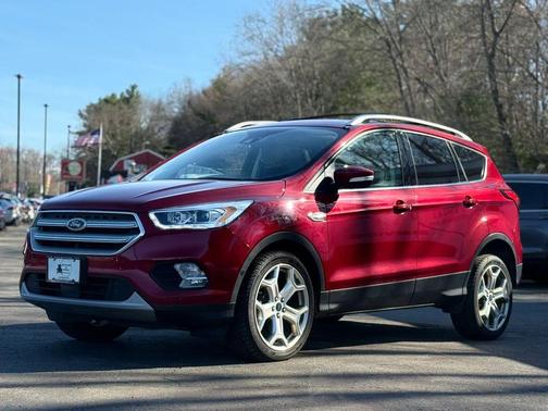 Ruby Red Metallic Tinted Clearcoat 2019 Ford Escape Titanium