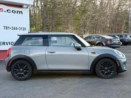 2016 MINI Hardtop Cooper