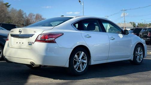 Pearl White 2013 Nissan Altima 2.5 SL