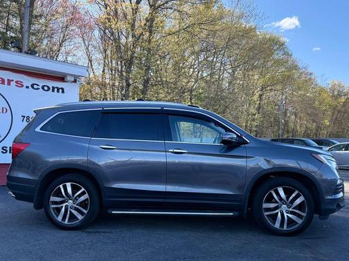 Modern Steel Metallic 2016 Honda Pilot Elite