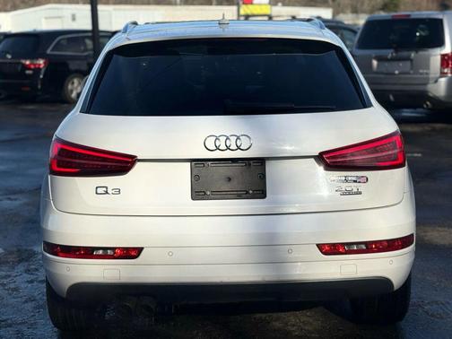 White 2016 Audi Q3 2.0T Premium Plus