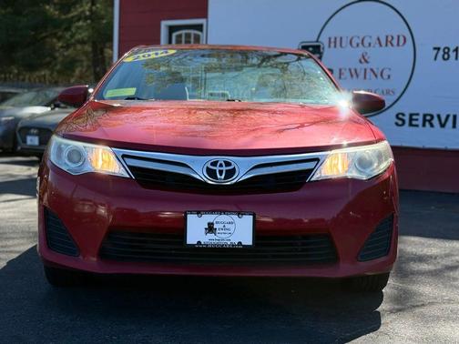 Barcelona Red Metallic 2014 Toyota Camry LE