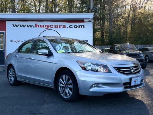 Alabaster Silver Metallic 2011 Honda Accord SE
