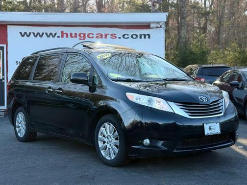 Attitude Black 2015 Toyota Sienna XLE