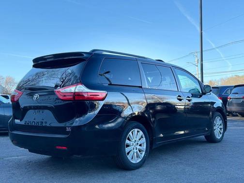 Attitude Black 2015 Toyota Sienna XLE