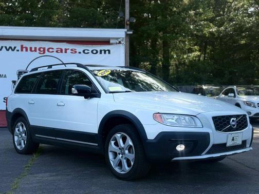White 2016 Volvo XC70 T5 Premier