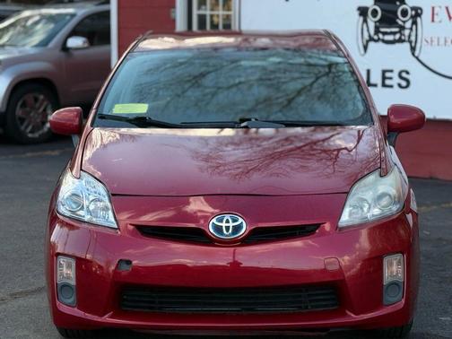 2010 Toyota Prius III