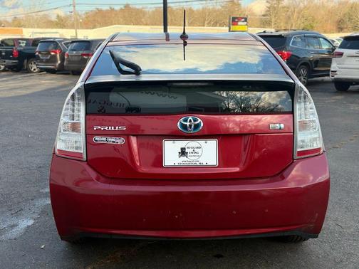 2010 Toyota Prius III
