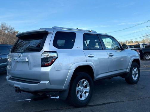 Classic Silver Metallic 2016 Toyota 4Runner SR5 Premium