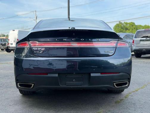Gray 2014 Lincoln MKZ Base