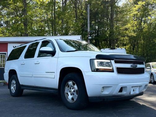 Summit White 2010 Chevrolet Suburban 1500 LT
