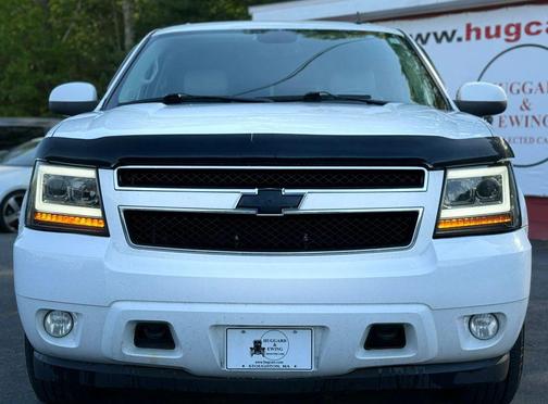Summit White 2010 Chevrolet Suburban 1500 LT