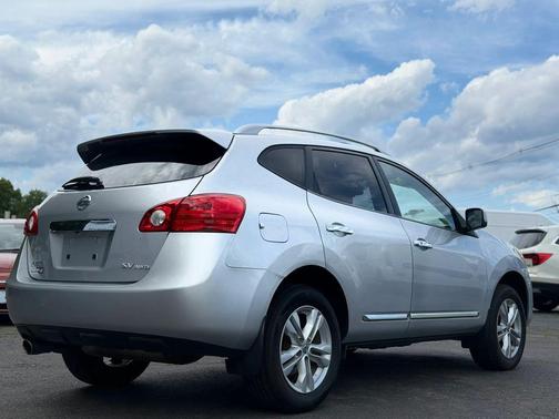 Brilliant Silver Metallic 2012 Nissan Rogue SV