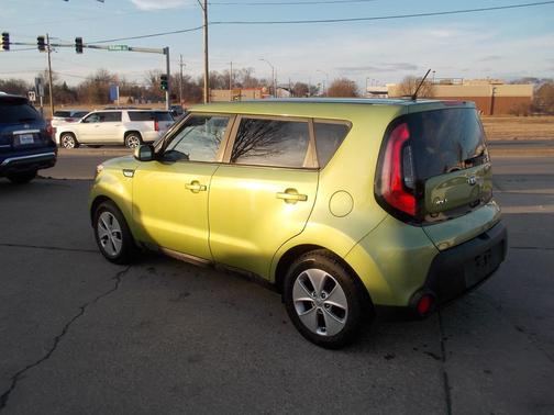 2016 Kia Soul Base