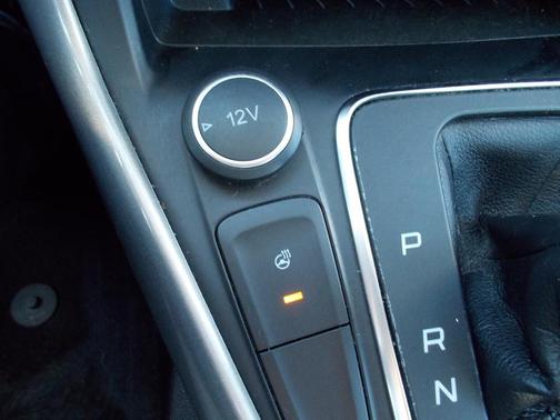 2017 Ford Focus Titanium