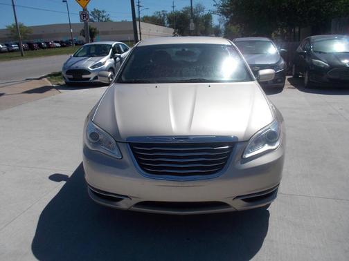 Cashmere Pearlcoat 2013 Chrysler 200 LX