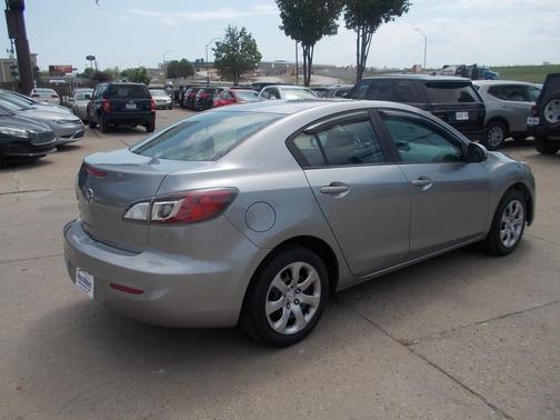 Liquid Silver Metallic 2013 Mazda Mazda3 i SV