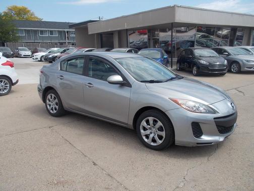 Liquid Silver Metallic 2013 Mazda Mazda3 i SV